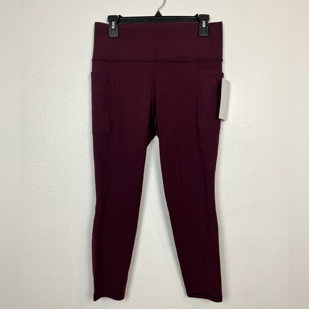 NWT Athleta Salutation Stash Pocket II 7/8 Tights
